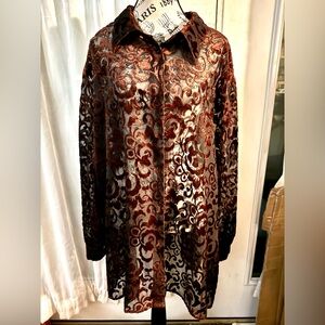 Chic Floral Lace Blouse - Black and Brown